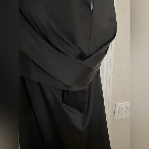 White House black market market cocktail little black dress. - Picture 3 of 5